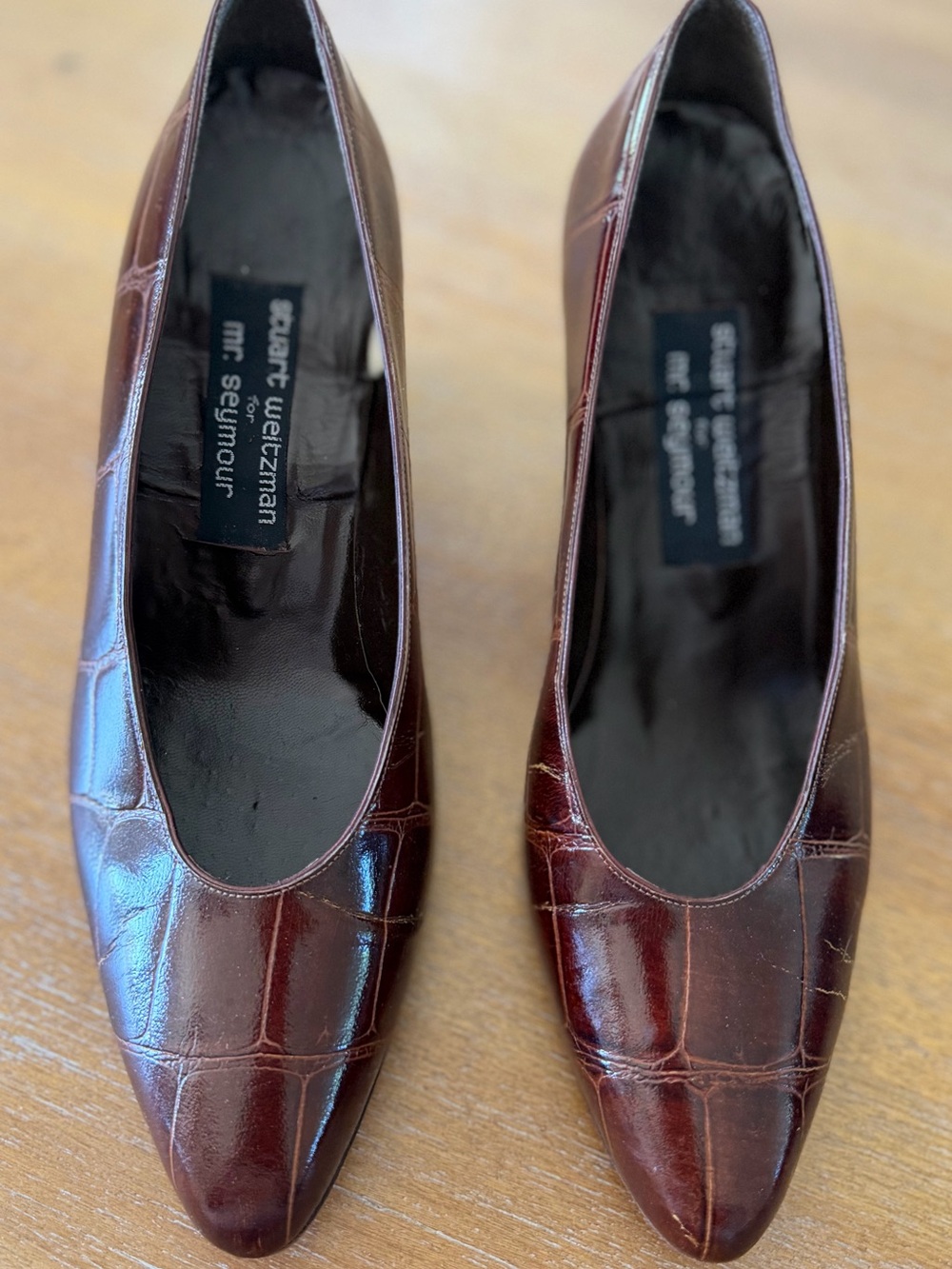 Stuart Weitzman for Mr. Seymour Brown Croc Embossed Leather Pumps 9B